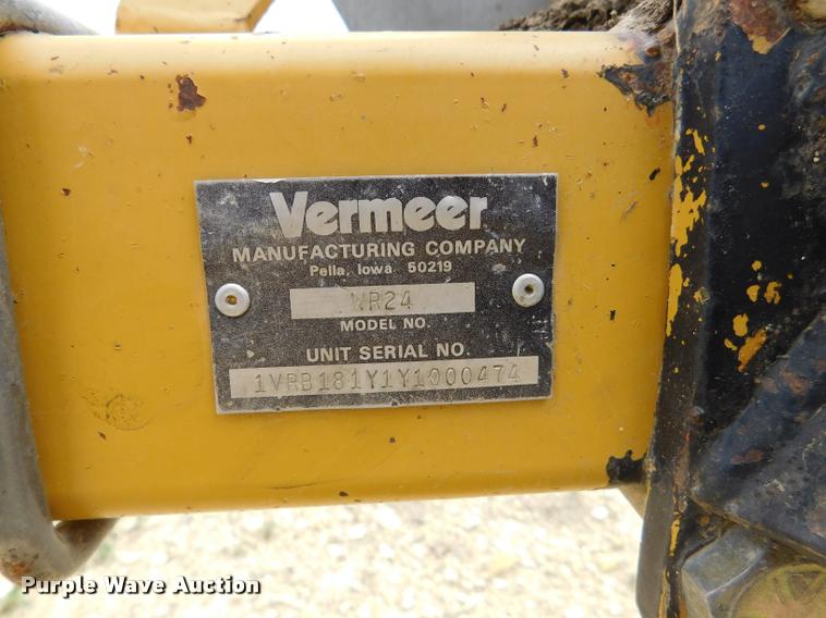 image for item DB9482 Vermeer WR24 hay rake