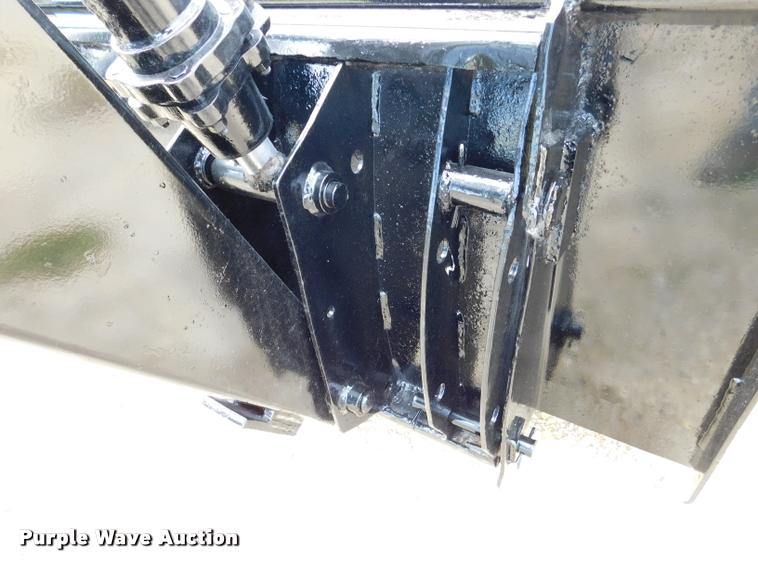 image for item DB9483 Farm Hand F358A loader