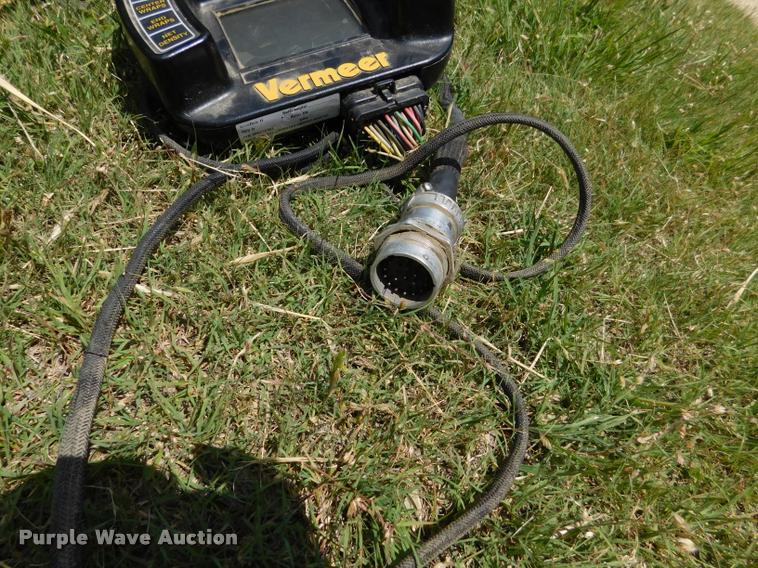 image for item DB9484 2007 Vermeer 605M round baler