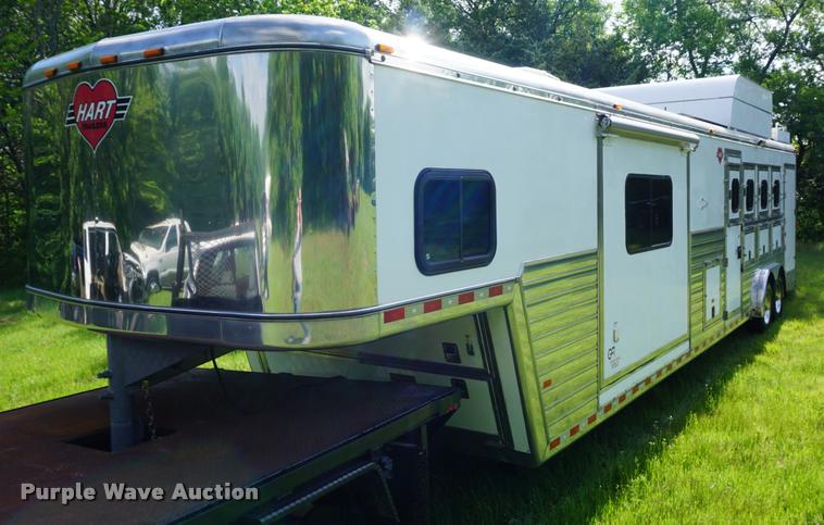 image for item DH9309 2009 Hart U4HG Ultimate horse trailer