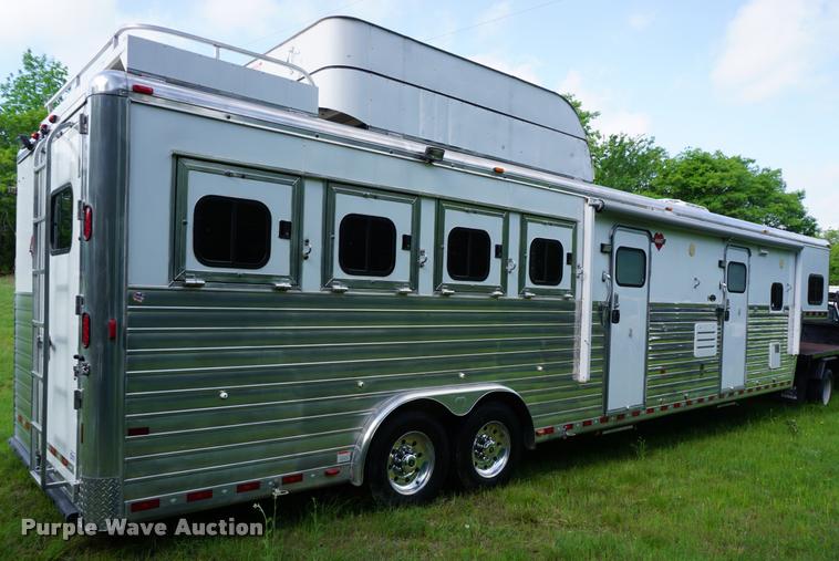 image for item DH9309 2009 Hart U4HG Ultimate horse trailer