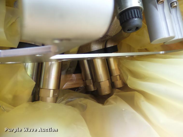 image for item DH9597 (2) four dist SRT2 2MEC