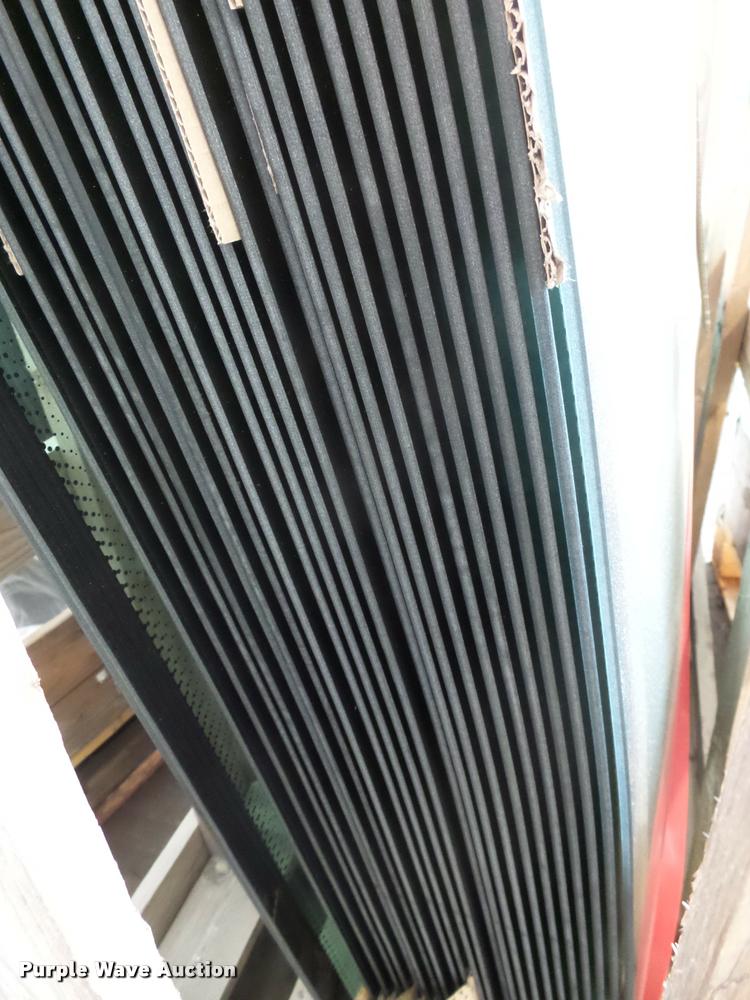 image for item DH9601 (25) windshields