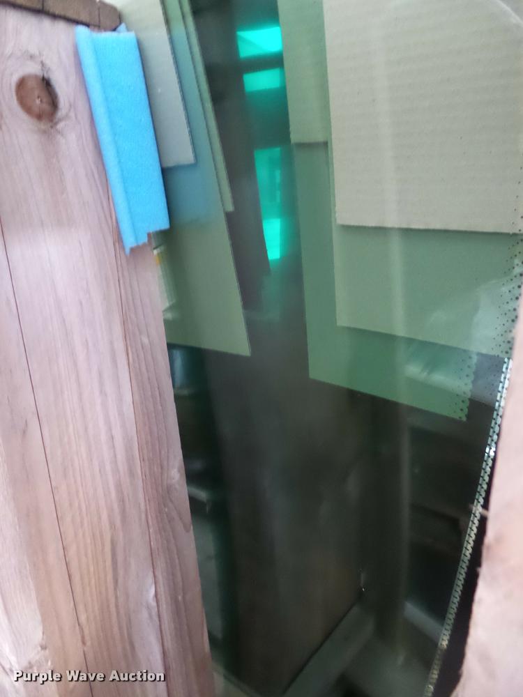 image for item DH9601 (25) windshields