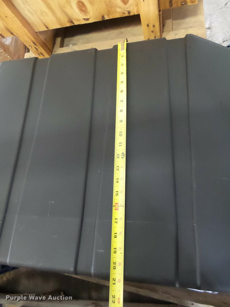 image for item DH9602 (2) DEF tanks