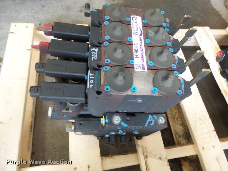 image for item DH9604 (3) valve assemblies