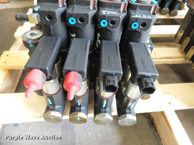 image for item DH9604 (3) valve assemblies