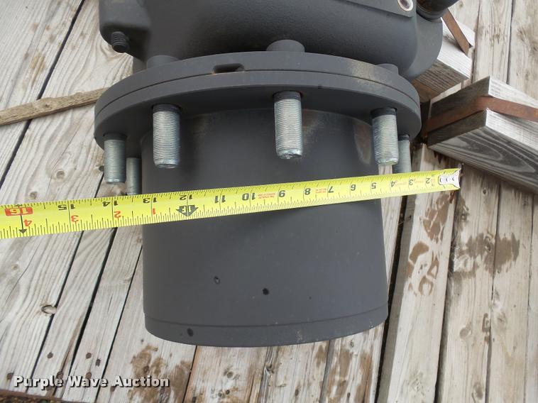 image for item DH9605 Dana axle