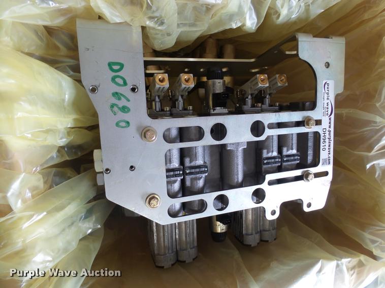 image for item DH9610 Four dist SRT2 4EL