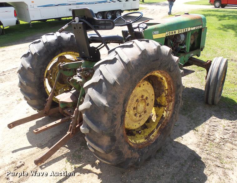 image for item DH9654 John Deere 2040 tractor