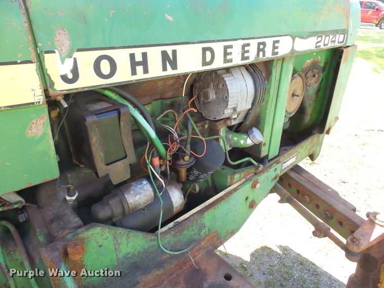 image for item DH9654 John Deere 2040 tractor