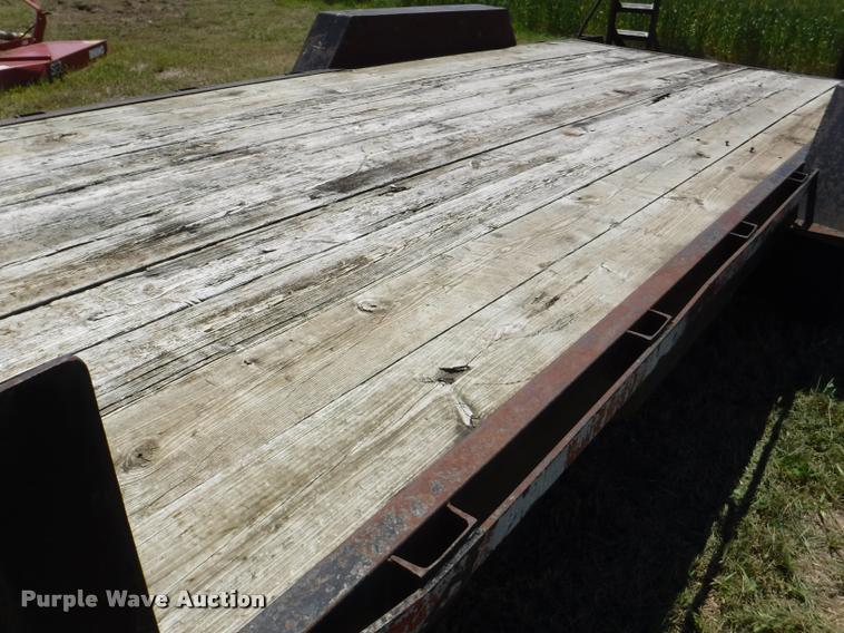 image for item DJ9181 1997 Starlite equipment trailer