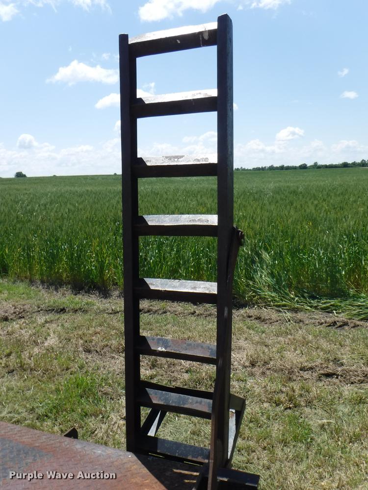 image for item DJ9181 1997 Starlite equipment trailer