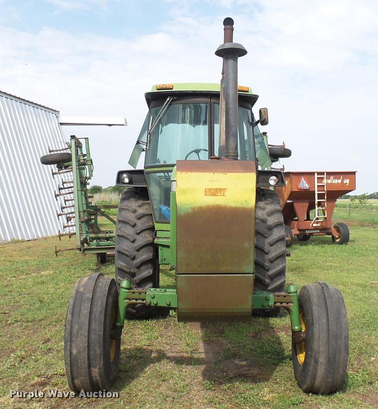 image for item DO9647 1975 John Deere 4430 tractor