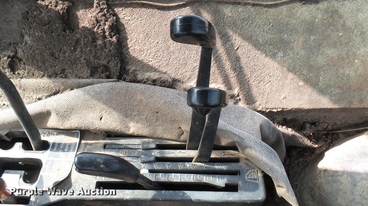 image for item DO9647 1975 John Deere 4430 tractor