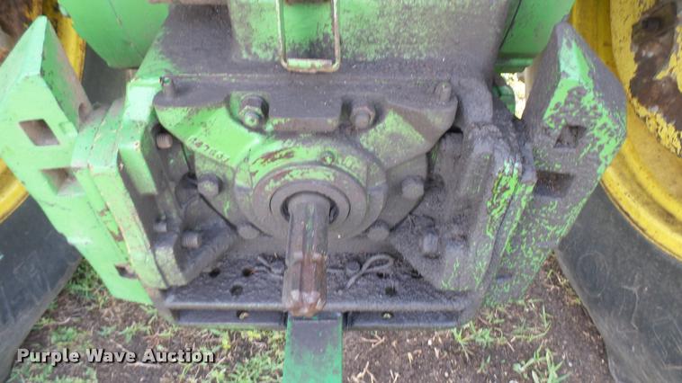 image for item DO9647 1975 John Deere 4430 tractor