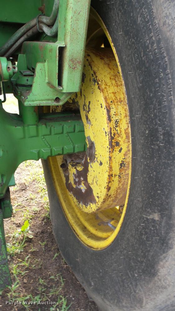 image for item DO9647 1975 John Deere 4430 tractor