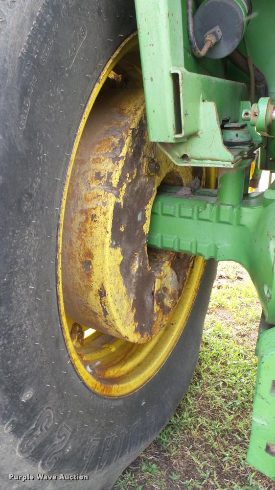 image for item DO9647 1975 John Deere 4430 tractor
