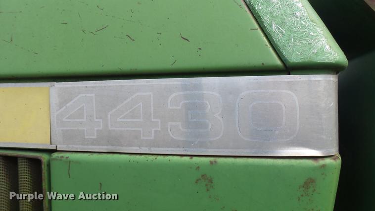 image for item DO9647 1975 John Deere 4430 tractor