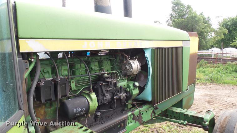 image for item DO9647 1975 John Deere 4430 tractor