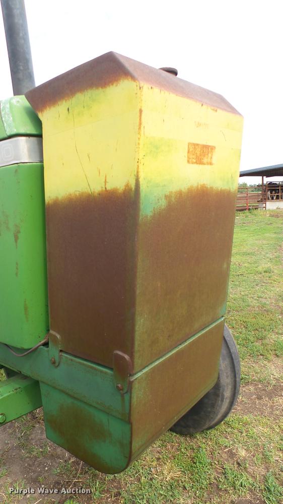 image for item DO9647 1975 John Deere 4430 tractor