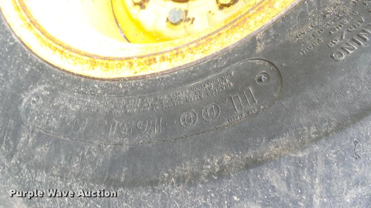 image for item DO9647 1975 John Deere 4430 tractor