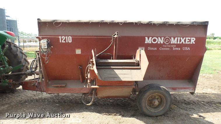 image for item DO9648 Monomixer 1210 feed/mixer wagon