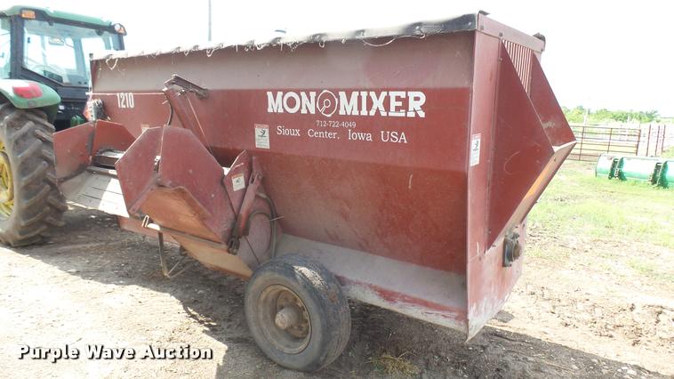image for item DO9648 Monomixer 1210 feed/mixer wagon