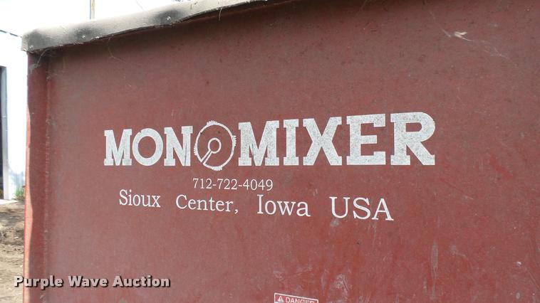 image for item DO9648 Monomixer 1210 feed/mixer wagon