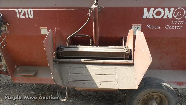 image for item DO9648 Monomixer 1210 feed/mixer wagon