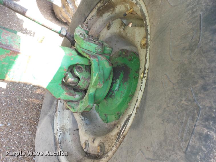 image for item K6472 1983 John Deere 4450 MFWD tractor