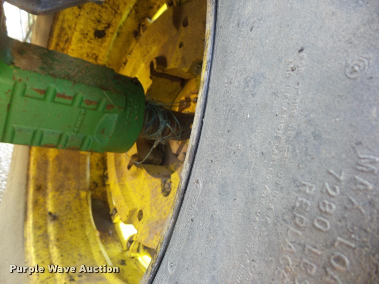 image for item K6472 1983 John Deere 4450 MFWD tractor