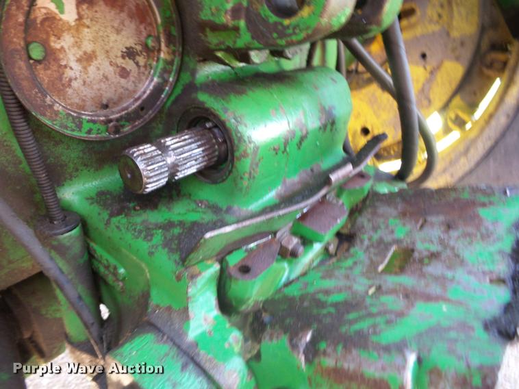 image for item K6472 1983 John Deere 4450 MFWD tractor