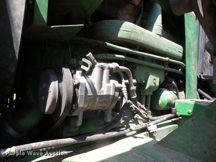 image for item K6472 1983 John Deere 4450 MFWD tractor