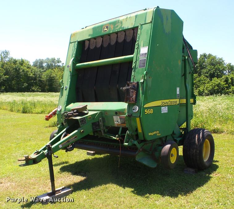 image for item K6475 2007 John Deere 568 round baler