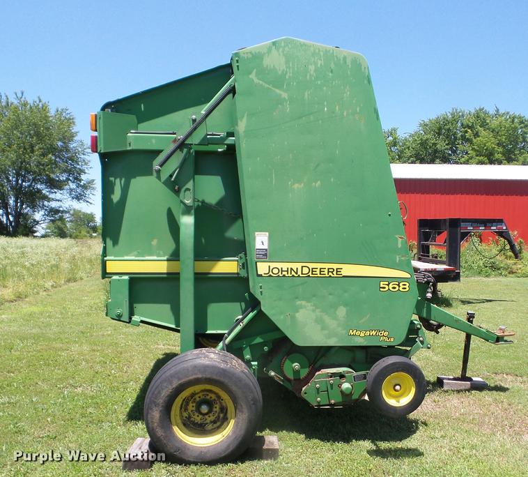 image for item K6475 2007 John Deere 568 round baler