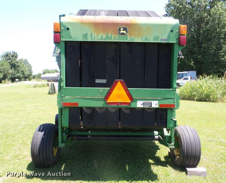 image for item K6475 2007 John Deere 568 round baler