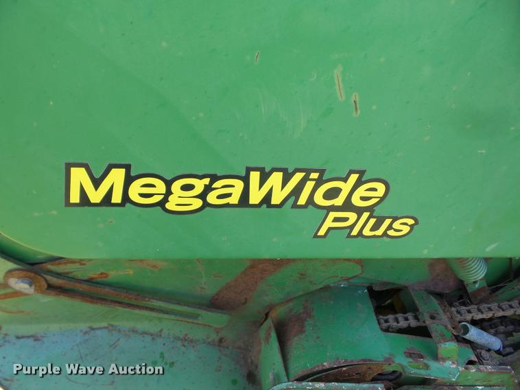 image for item K6475 2007 John Deere 568 round baler