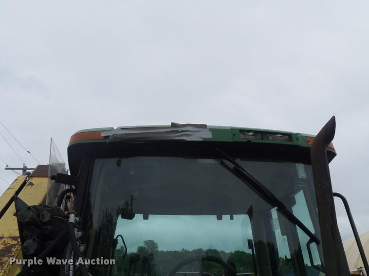 image for item K7637 1999 John Deere 6410 MFWD tractor