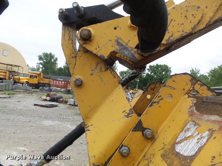 image for item K7637 1999 John Deere 6410 MFWD tractor