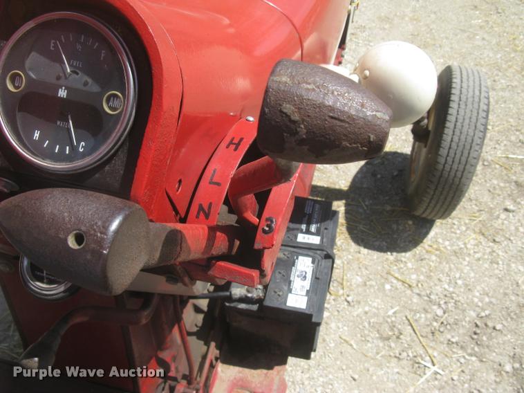 image for item L2330 Farmall 706 tractor
