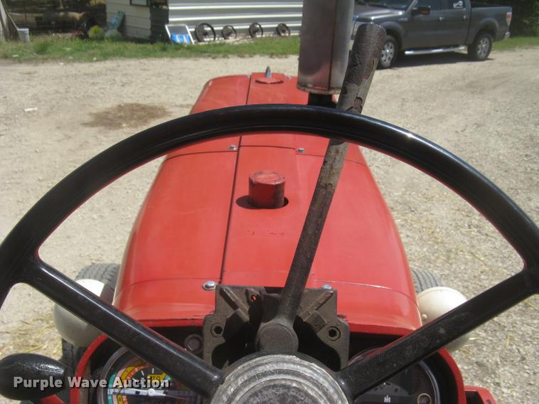 image for item L2330 Farmall 706 tractor