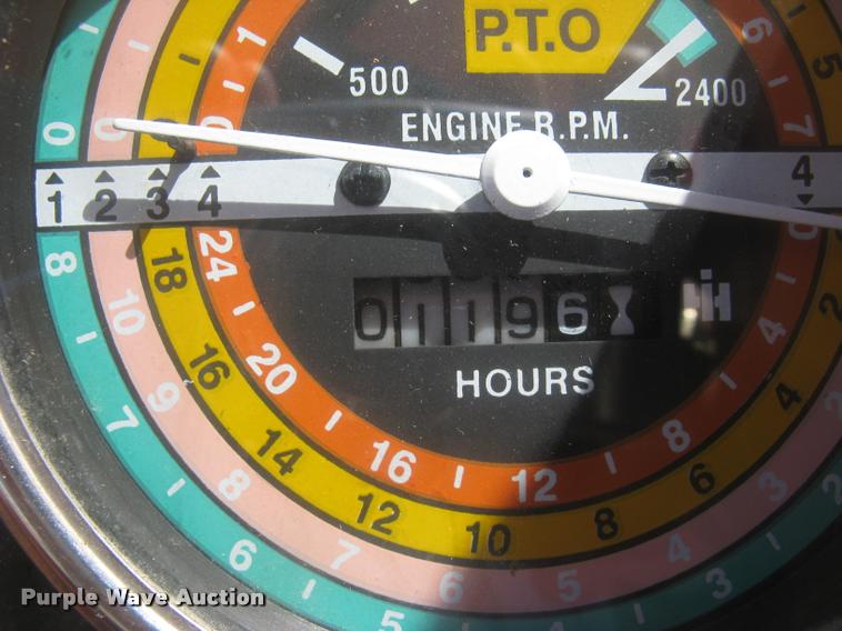 image for item L2330 Farmall 706 tractor