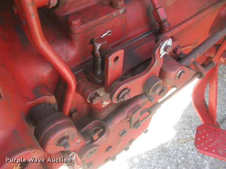 image for item L2330 Farmall 706 tractor