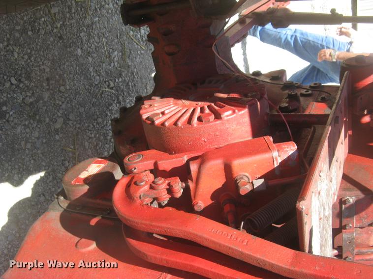 image for item L2330 Farmall 706 tractor