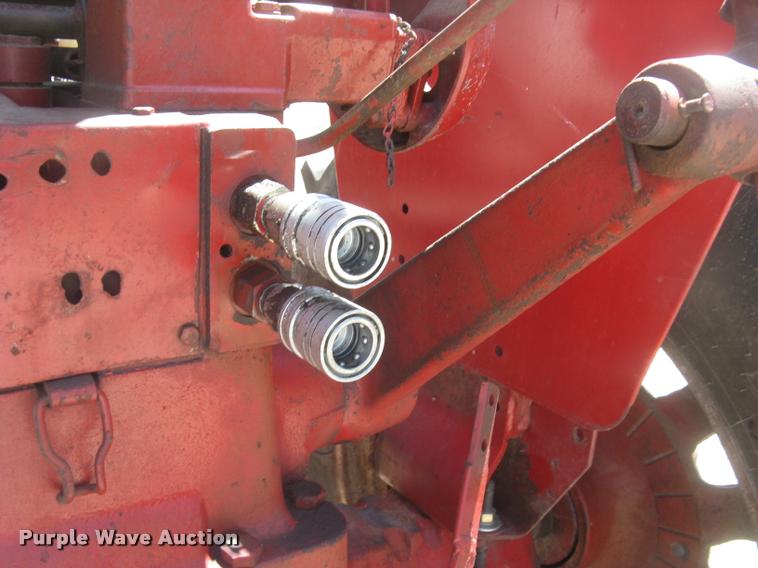 image for item L2330 Farmall 706 tractor