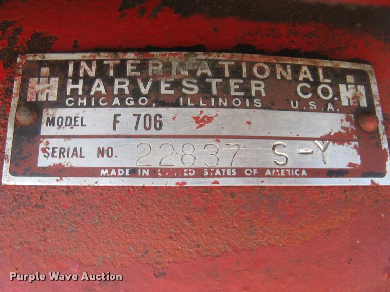 image for item L2330 Farmall 706 tractor