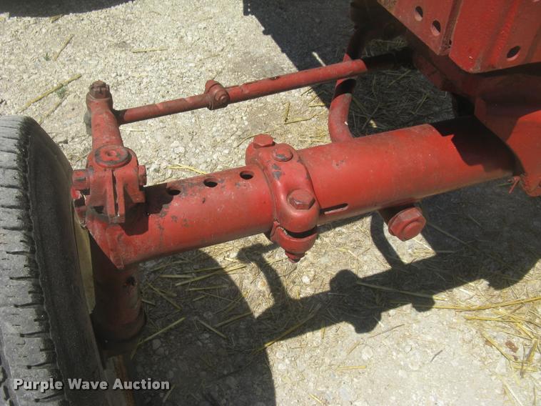 image for item L2330 Farmall 706 tractor
