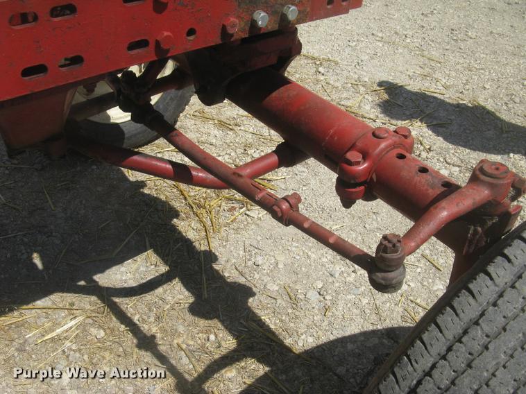 image for item L2330 Farmall 706 tractor