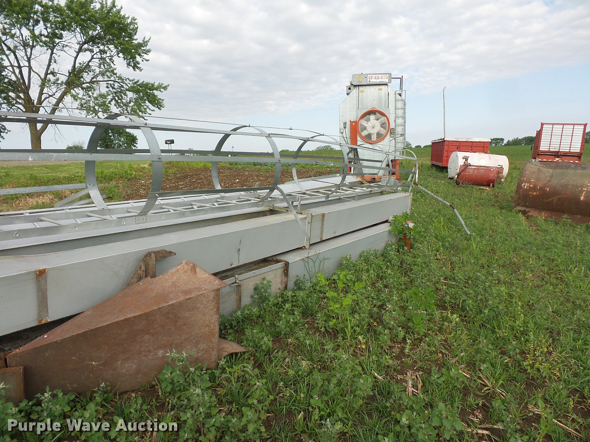 Clay grain leg in Marshall, MO Item BS9461 sold Purple Wave
